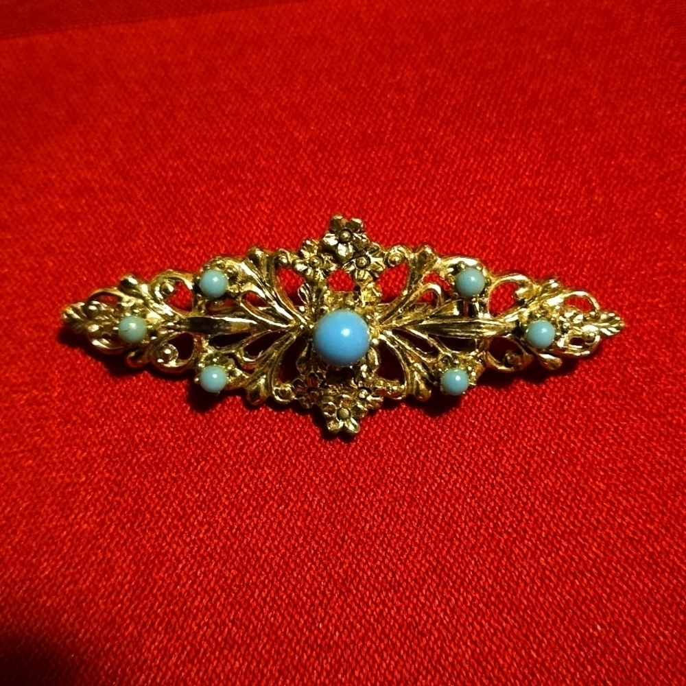 Vintage Gerry's brooch with aqua color beads on fancy floral design